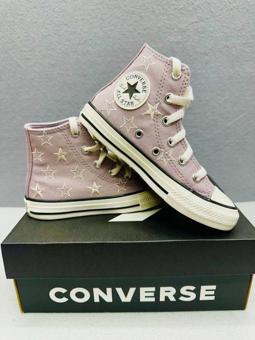 Converse Chuck Taylor All Star Girls 12 Frozen Thistle Stars High Top Sneakers